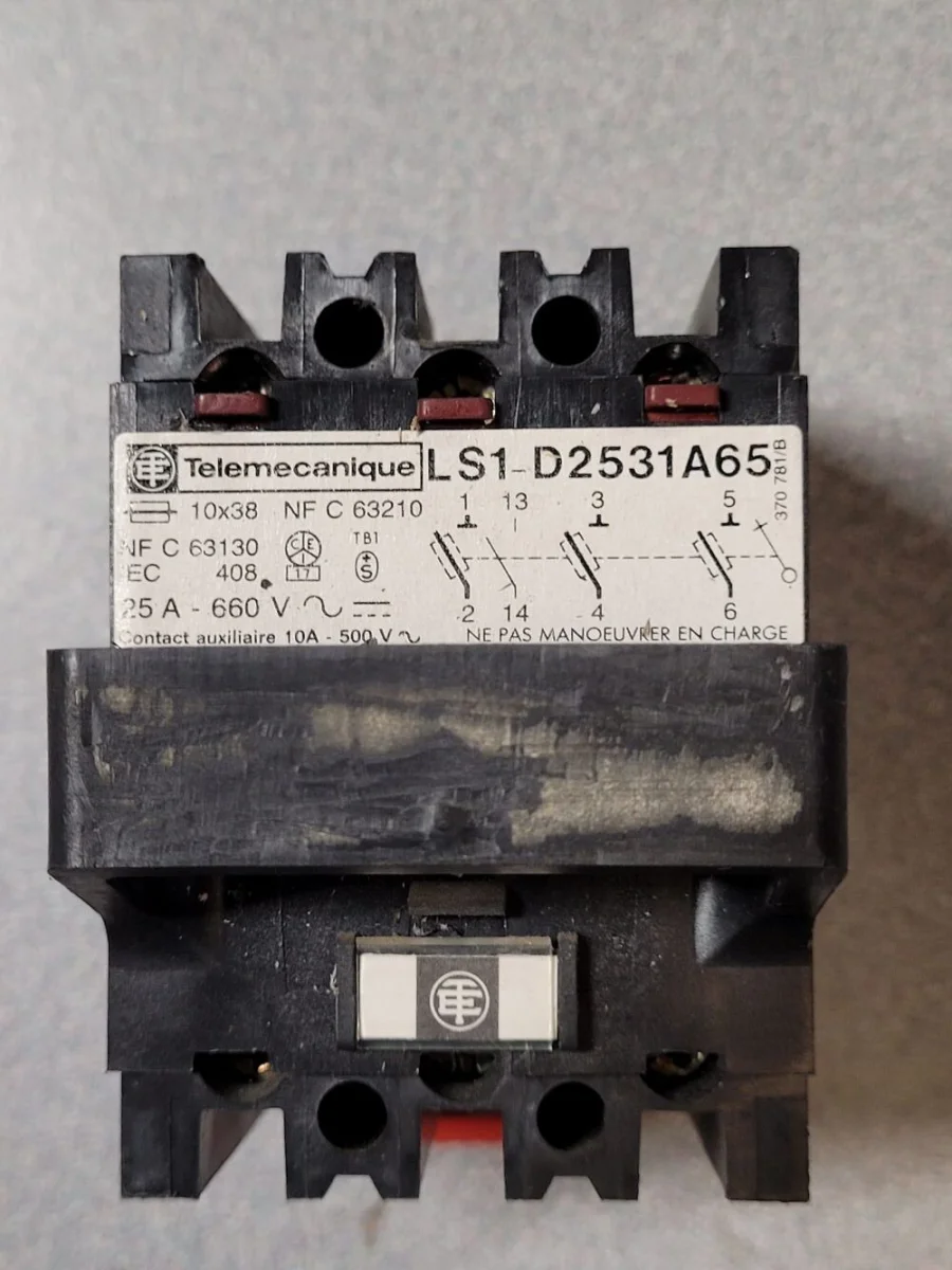 Porte fusibles sectionneur LS1-D2531A65 Éclairage qualité frais port offerts