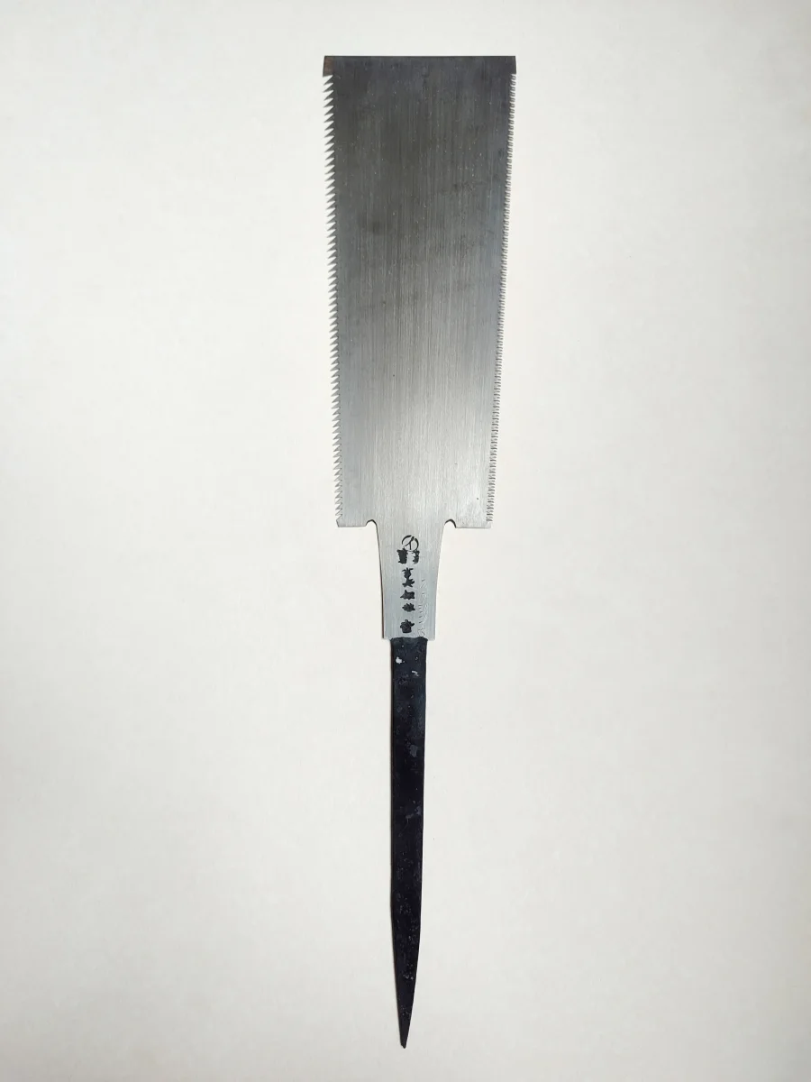 Scie japonaise forgée "Ryoba" 240mm "Isekichisaku" - Accessoires Outdoor pour Plus de Liberté de Mouvement - {'count': 1, 'name': '4‑piece'}