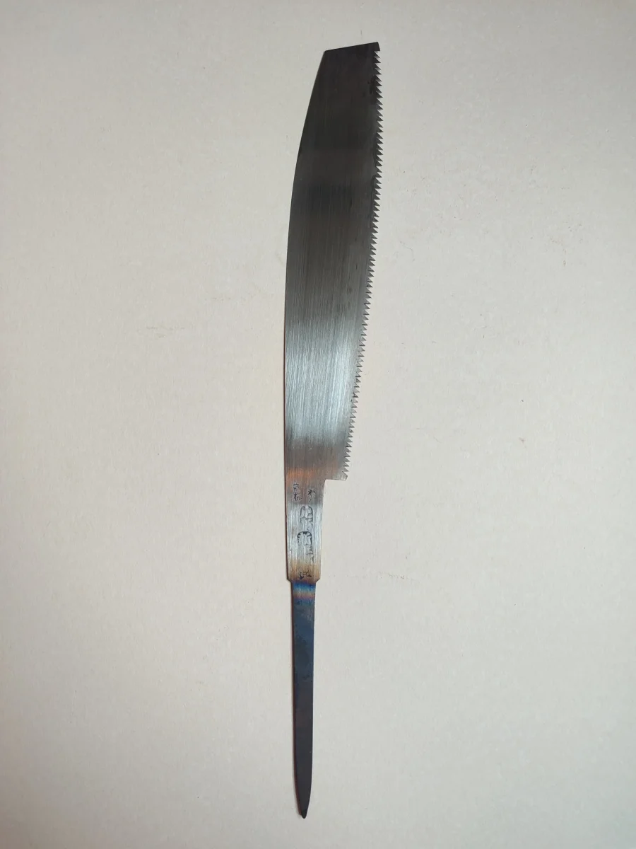 Scie japonaise de jardinage "Kataba" 320mm - Accessoires Outdoor pour Plus de Liberté de Mouvement - {'count': 1, 'name': 'Martine'}