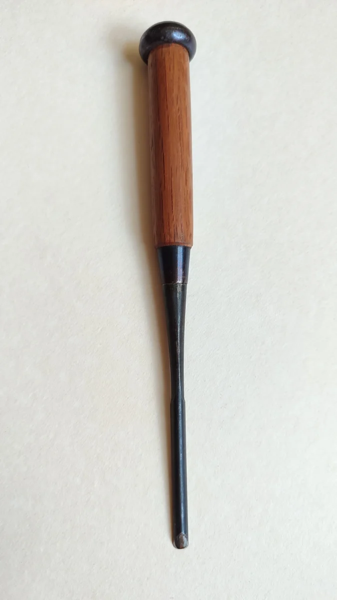 Gouge japonaise "Uchimaru nomi" 6mm Niigata - Accessoires Outdoor pour Plus de Liberté de Mouvement Gouge Sie 9 Larg 1 mm Avec manche FLEXCUT, Outils FLEXCUT, Sculpture -  Marqueterie - Bordet