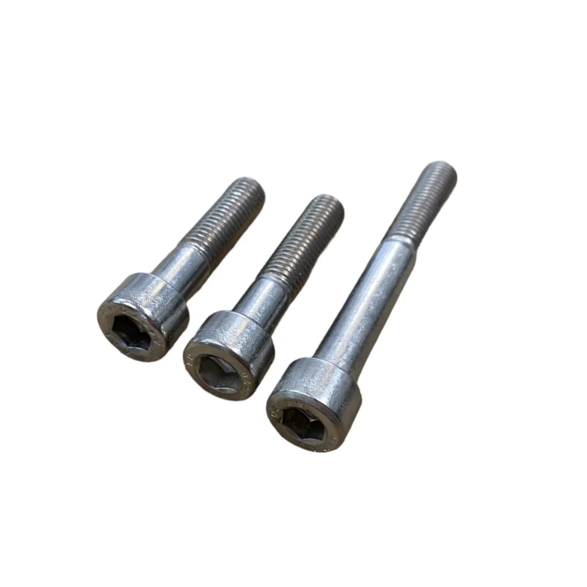 Vis à métaux BTR partiellement filetée Ø10×150 inox A4 - Outdoor Sports Shop – Bons Plans Randonnée & Trekking Vis Inox À Métaux Tête Bombee Six Pans Creux M3 x 10mm : 20pcs (TBHC) |  Hexagonale Cylindrique - Acier Inoxydable Metal A2 | Visserie Bricolage ...