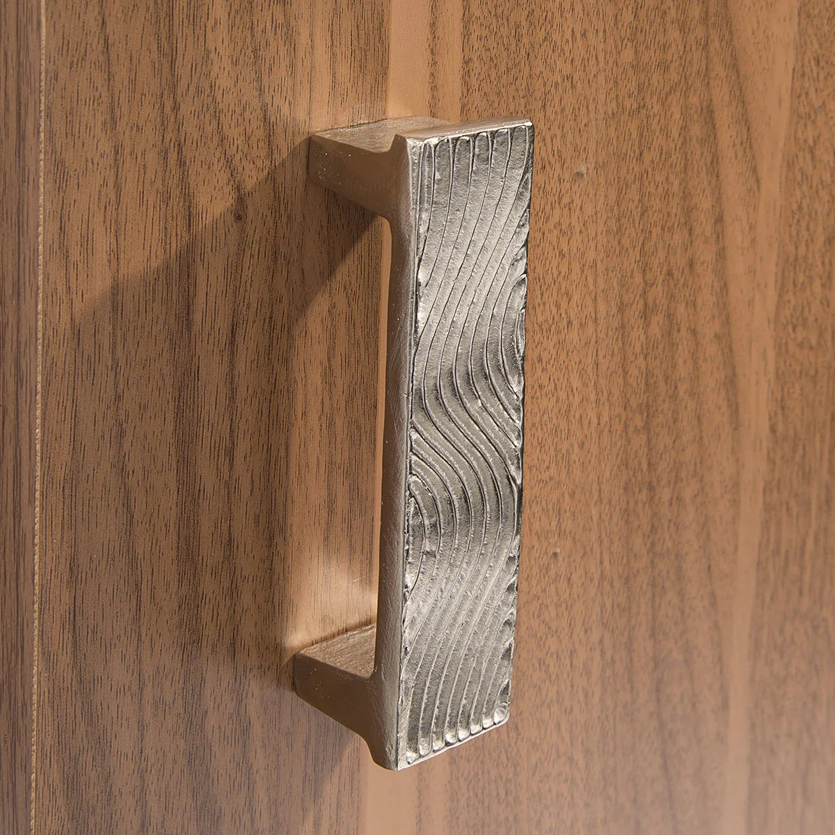 Poignée de tirage Ondes - Organisation de Porte la maison avec des solutions de rangement
