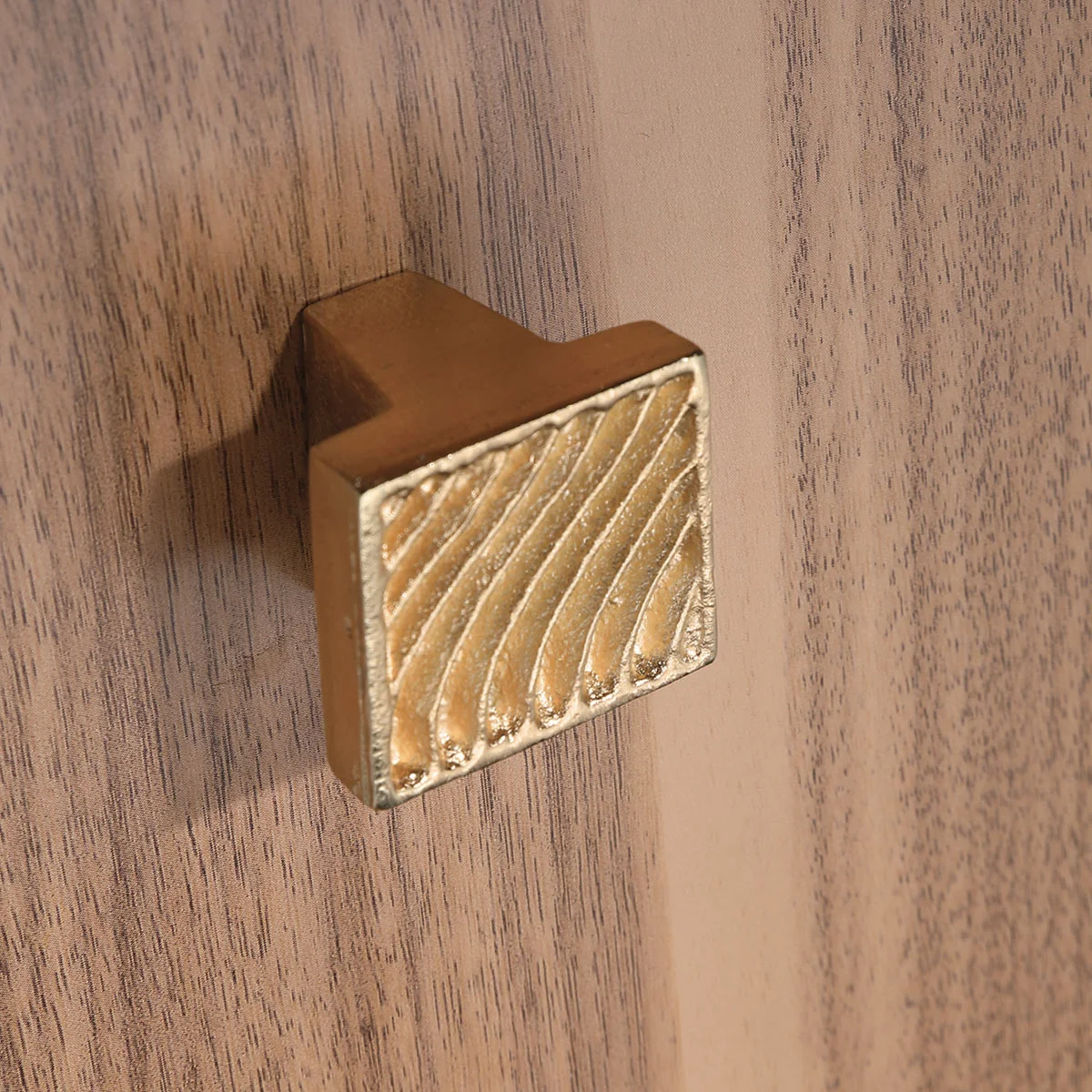 Boutons de tirage Ondes Kinedo - Organisation de la maison avec des solutions de rangement