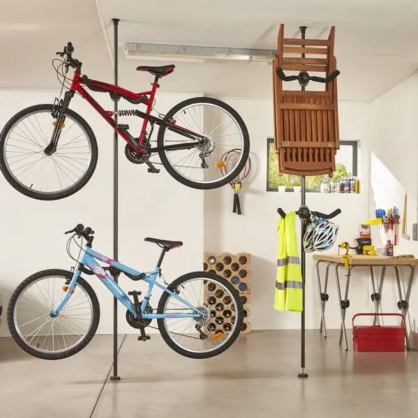 Range 2 vélos sol/plafond - Tout pour Créer des Expériences Mémorables en Extérieur - Son vélo électrique