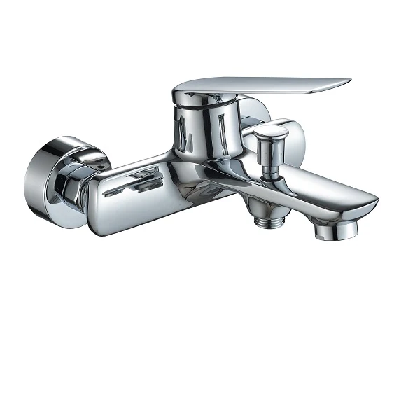 Mitigeur de bain-douche NAZKA - Accessoires Outdoor pour Plus de Liberté de Mouvement Mitigeur bain douche mural avec douchette or brossé et bec rotatif 90° |  stockinger.com
