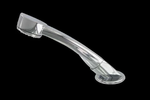 Set de douche CAPRI chromé - Offre limitée dans le blanc temps ⏳ Ne tardez pas à commander !