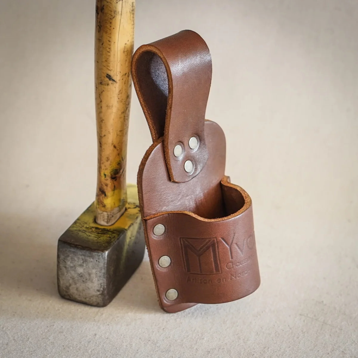 Porte marteau de charpentier, tout cuir - Saldi Straordinari – Offerte Speciali Disponibili Adesso Sacoche de Charpentier en Cuir, Ceinture Porte-Outils avec Porte-Marteau,  Résistante pour Électriciens et Maçons YYV