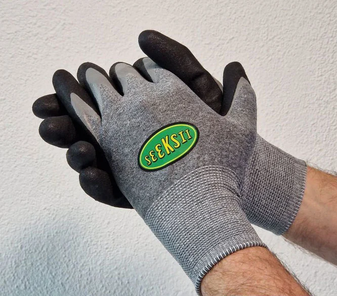 Gants de travail imperméable en polyamide personnalisés - Vins Rouges Harmonieux pour Chaque Occasion Lot de gant de travail polyamide blanc enduit mousse nitrile gris Taille 9  | Contact RANGESTOCK