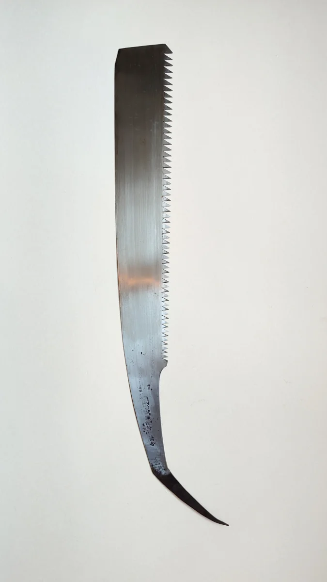 Très grande scie japonaise forgée "Temagori-nokogiri" 530mm "Misaka Hyojo" - Accessoires Outdoor pour Plus de Liberté de Mouvement - Metabo