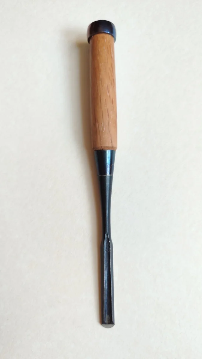Gouge japonaise "Sotomaru Nomi" 9mm Niigata - Accessoires Outdoor pour Plus de Liberté de Mouvement - {'count': 1, 'name': 'Éclairage'}