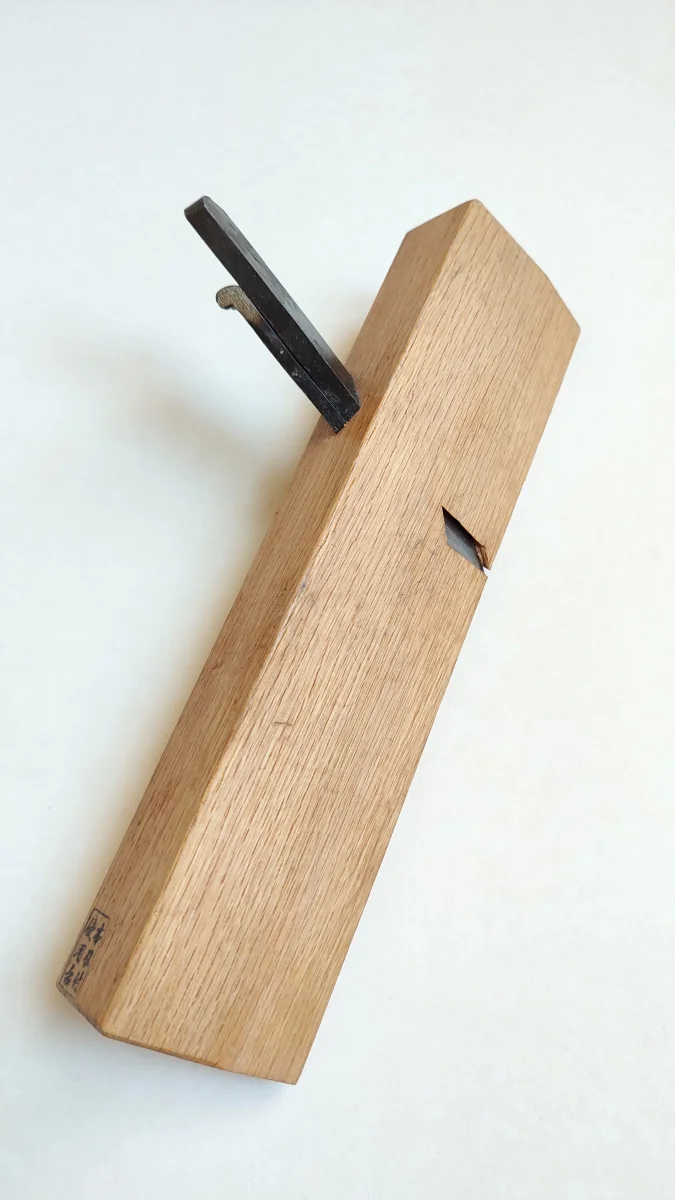 Rabot japonais "Wakitori Kanna" 18mm - Accessoires Outdoor pour Plus de Liberté de Mouvement - {'count': 1, 'name': 'Morgan'}