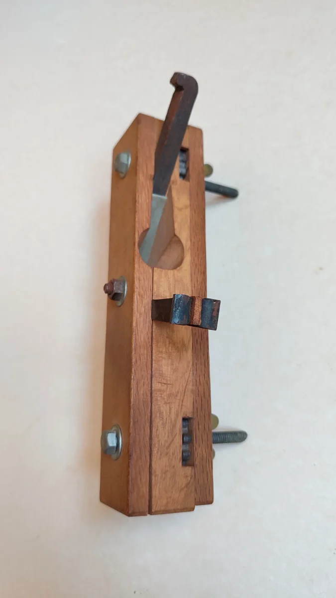 Rabot bouvet japonais "Kikai shakuri kanna" 9mm - Accessoires Outdoor pour Plus de Liberté de Mouvement Mobilite.gif